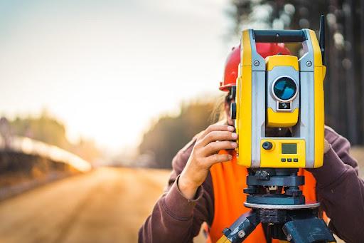geodeticke prace Zdroj: Pexels.com